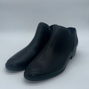 Kensie Black Pebbled Chelsea Booties with Almond Toe